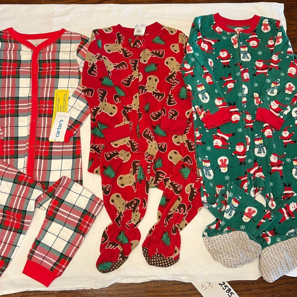 Christmas Pajamas Size 4T (2585)